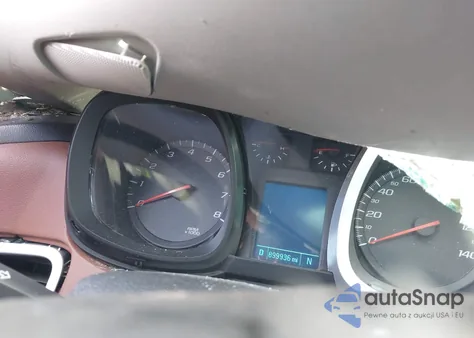 2017 Chevrolet Equinox Premier z USA, uszkodzony, nr VIN 2GNALDEK3H1546988